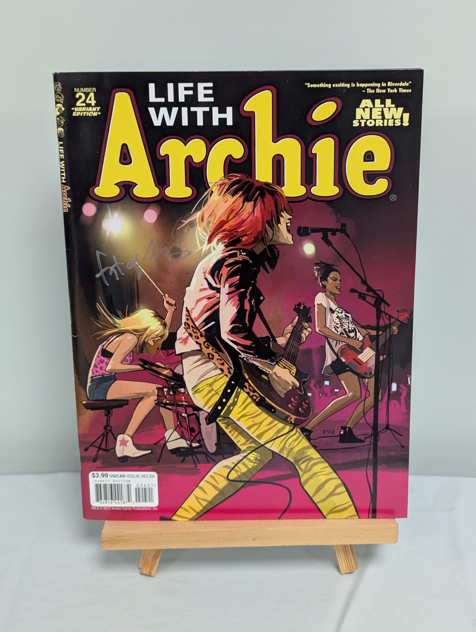 031 - Life with Archie - Issue #24 Variant Fiona Staples Cover, Signed by Fiona Staples