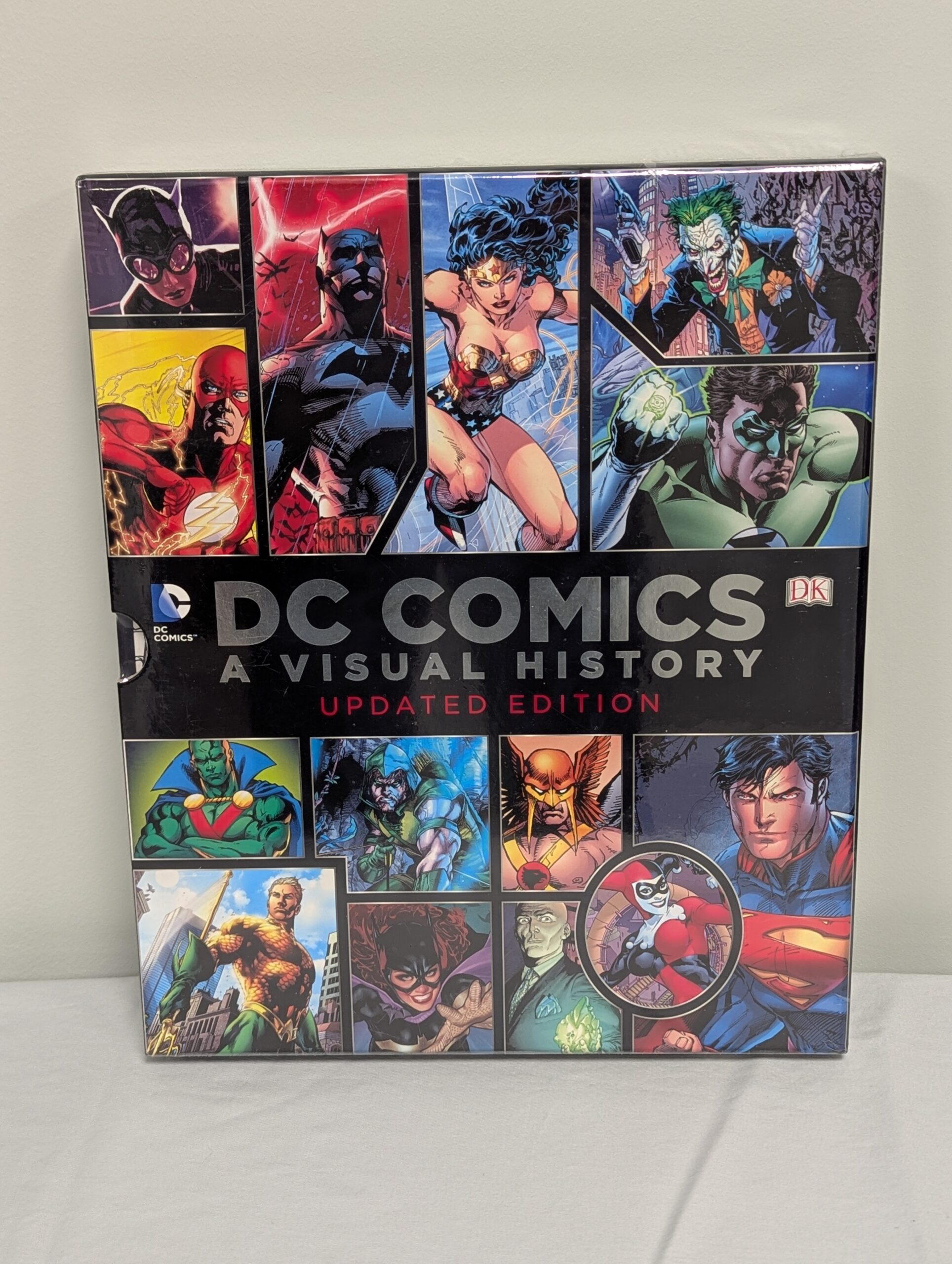 033 - DC Comics - A Visual History Hardcover book