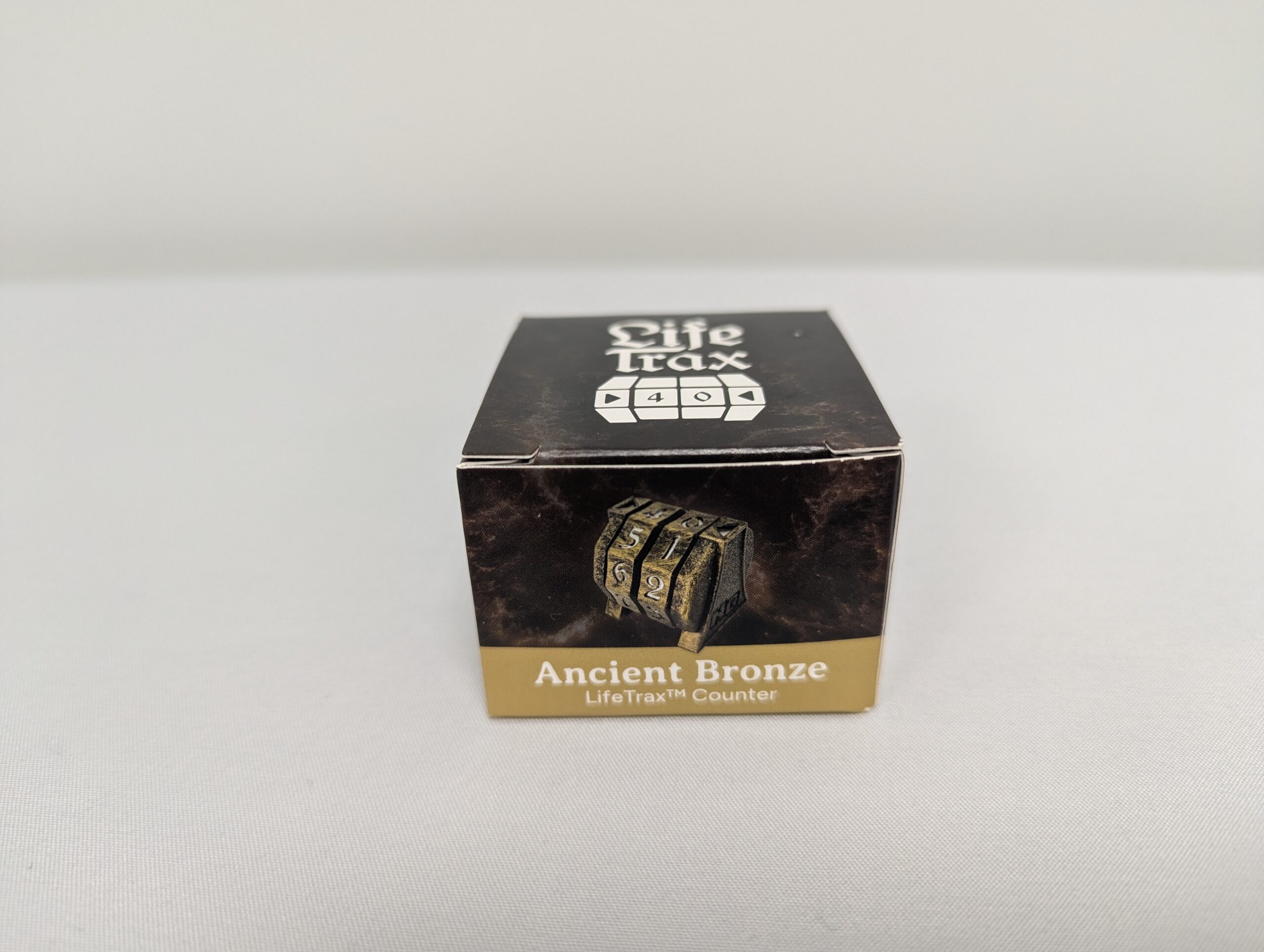 074 - MTG Plains Playmat & Ancient Bronze LifeTrax Counter