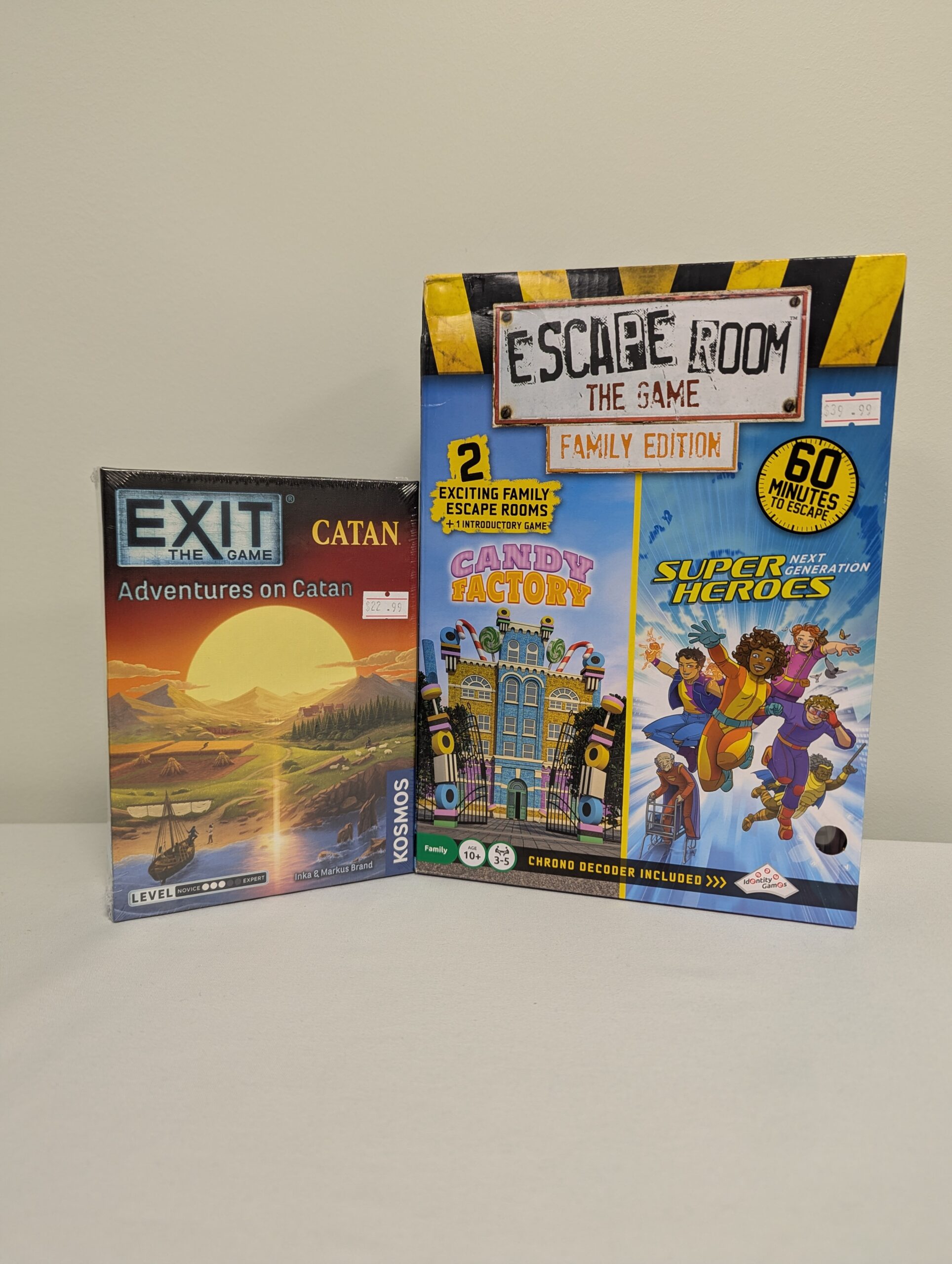 112 - Escape Room Boardgames Bundle: Exit the game Catan & Family Edition Escape Room Candy Factory / Super Heroes